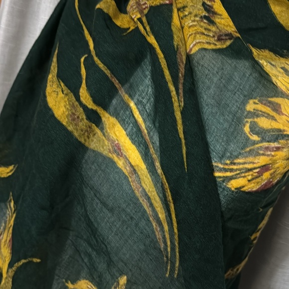NWOT Ann Taylor Scarf/Wrap-Floral/Green&Yellow-77x29-Frayed Edge-Semi Sheer - Picture 6 of 16